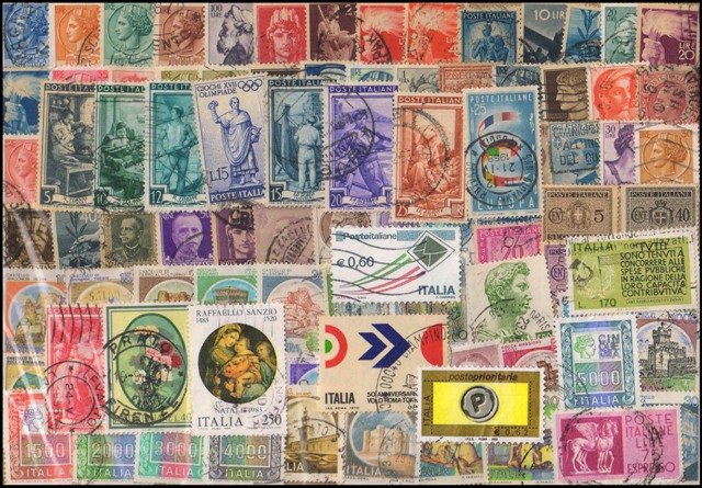 ITALY 100 Different Small & Large Stamps