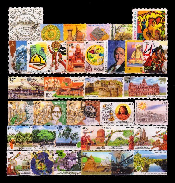 INDIA YEAR UNIT 2002 - 35 Different Used Stamps (Total Issued 54 Stamps)