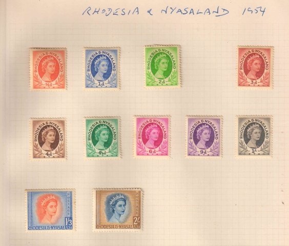 RHODESIA AND NYASALAND 1954 - Queen Elizabeth II, Portrait, 11 Different Stamps upto 2 Shillings, S.G. 1-11, Cat £ 27