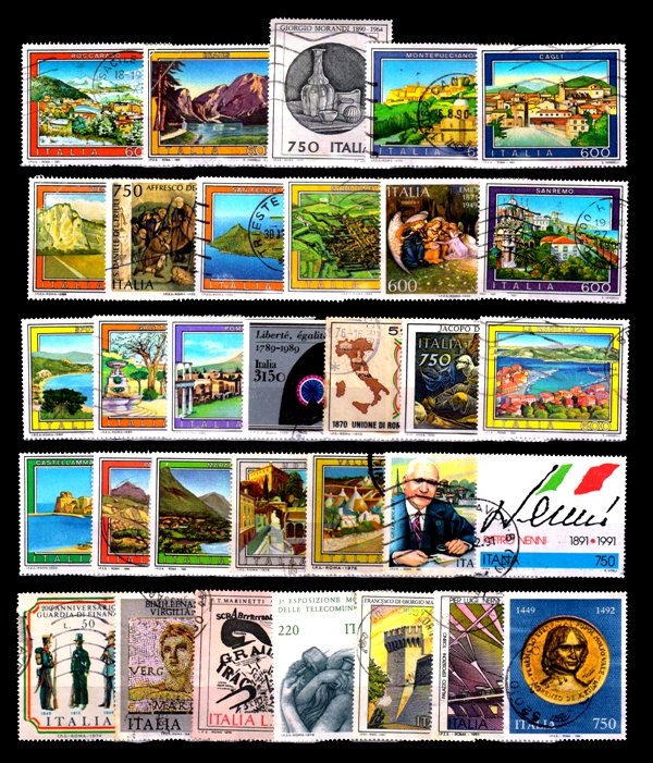 ITALY - 32 Different, Paintings, Extra Large Stamps