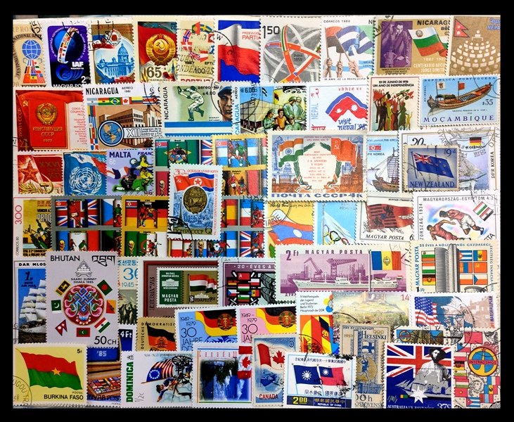 FLAGS ON STAMPS - Worldwide 100 Different Stamps