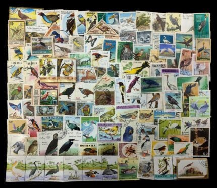 BIRDS ON STAMPS - Worldwide 570 Different Stamps