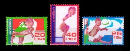 NETHERLANDS ANTILLES 1976 - Child welfare, Carrying the child, Set of 3 Stamps, MNH, S.G. 622-624