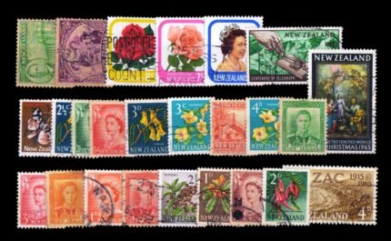 NEW ZEALAND - 25 Different Small and Large Stamps