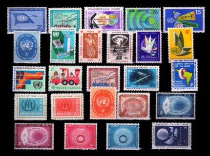 UNITED NATIONS - 25 Different Mint Thematic Stamps, Mostly Old